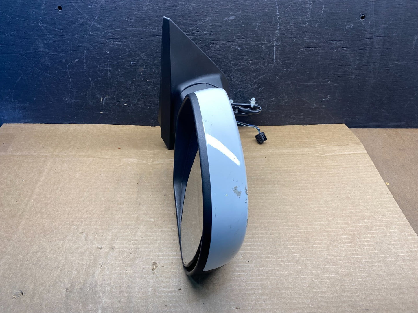 2009 to 2014 Gmc Yukon Right Passenger Side View Door Mirror ad9678 DG1