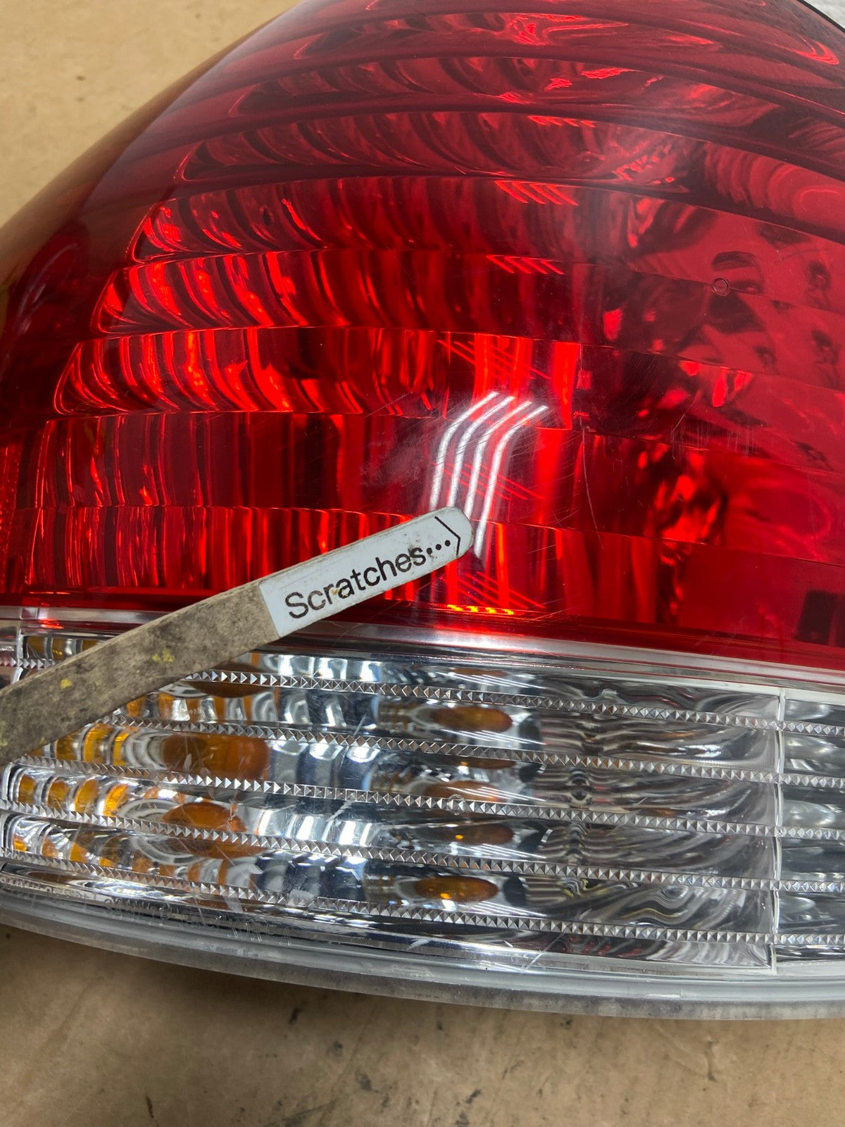 2005 to 2006 Hyundai Santa Fe Left Driver Side Tail Light AD4690 LK3