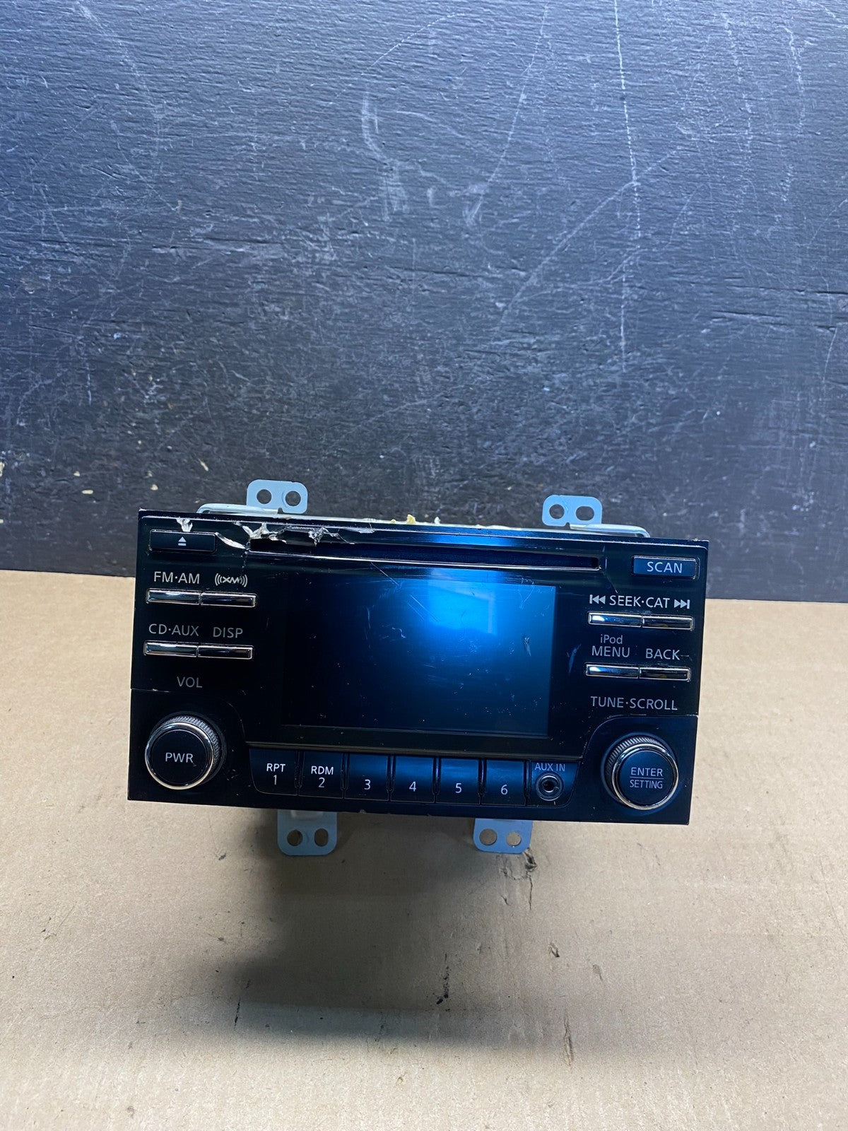 2013 to 2015 Nissan Rogue 28185-1VX0A Radio Receiver AM FM CD AG3217 MS0