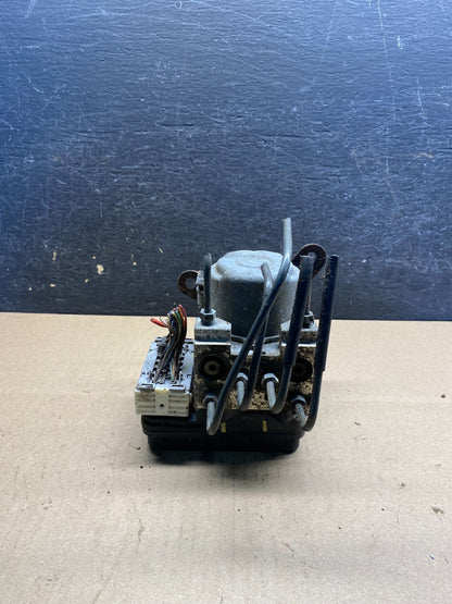 2005 - 200 Toyota Tacoma ABS Brake Pump Anti Lock Module AI5267 DG4