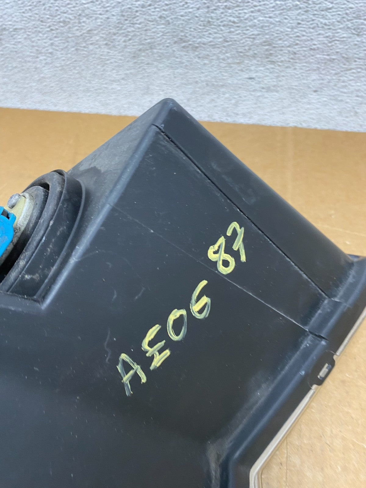2007 to 2010 Chrysler Sebring Left Driver LH Side Headlight AE0687 DW9