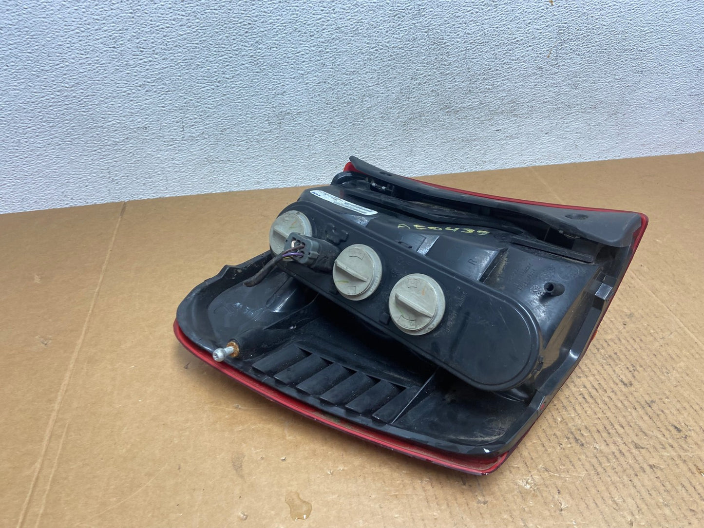 1999-2004 Jeep Grand Cherokee WJ Right Passenger Rh Tail Light TYC AE0439 LK5