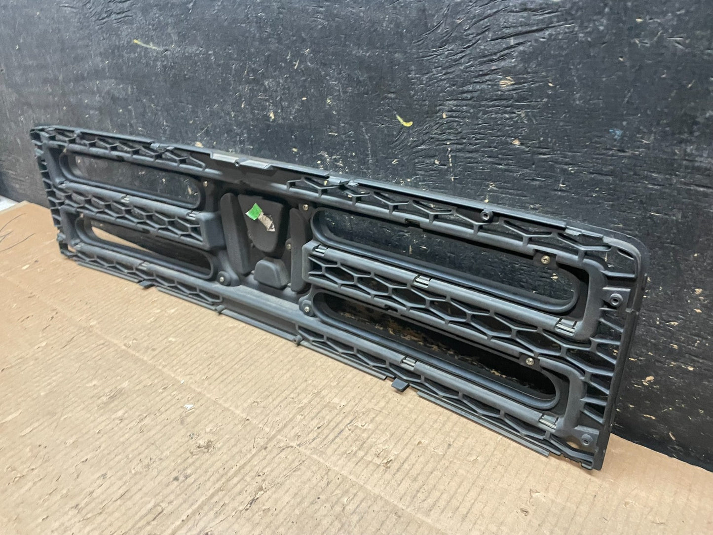 2006 to 2008 Honda Ridgeline Front Upper Grille Grill OEM Y1889 DG6
