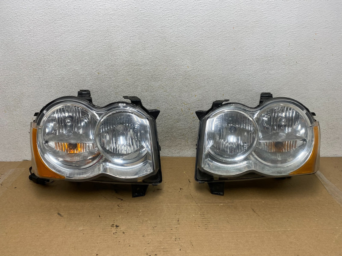 2008-2010 Jeep Grand Cherokee Left+Right Set Halogen Headlights AH4178 DW0