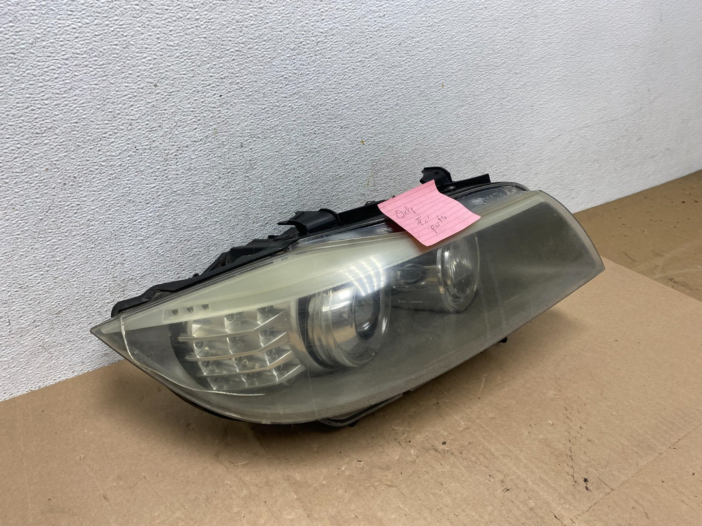 2009-2011 Bmw 3 Series 328i 4/D Sedan Right Passenger Headlight Xenon AE6698 DG2
