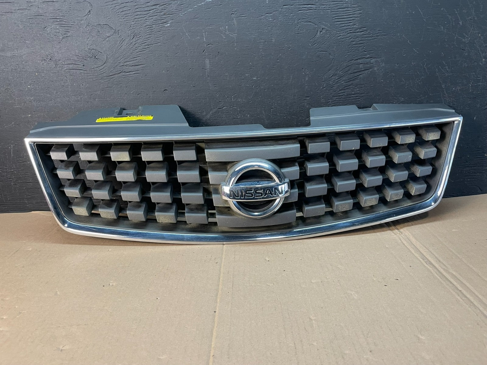 2007 2008 2009 Nissan Sentra Front Upper Grill Grille AD8373 DG0