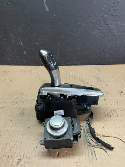 2007 - 2013 BMW X5 E70 Shift Shifter Selector Gear W/ Menu Switch  OEM AB7568 DG2