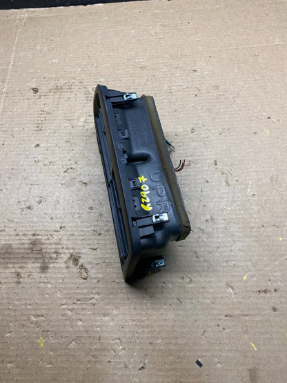 1997 to 2001 Lexus ES330 ES300 Front Center Side Air Vent R2907 DG3