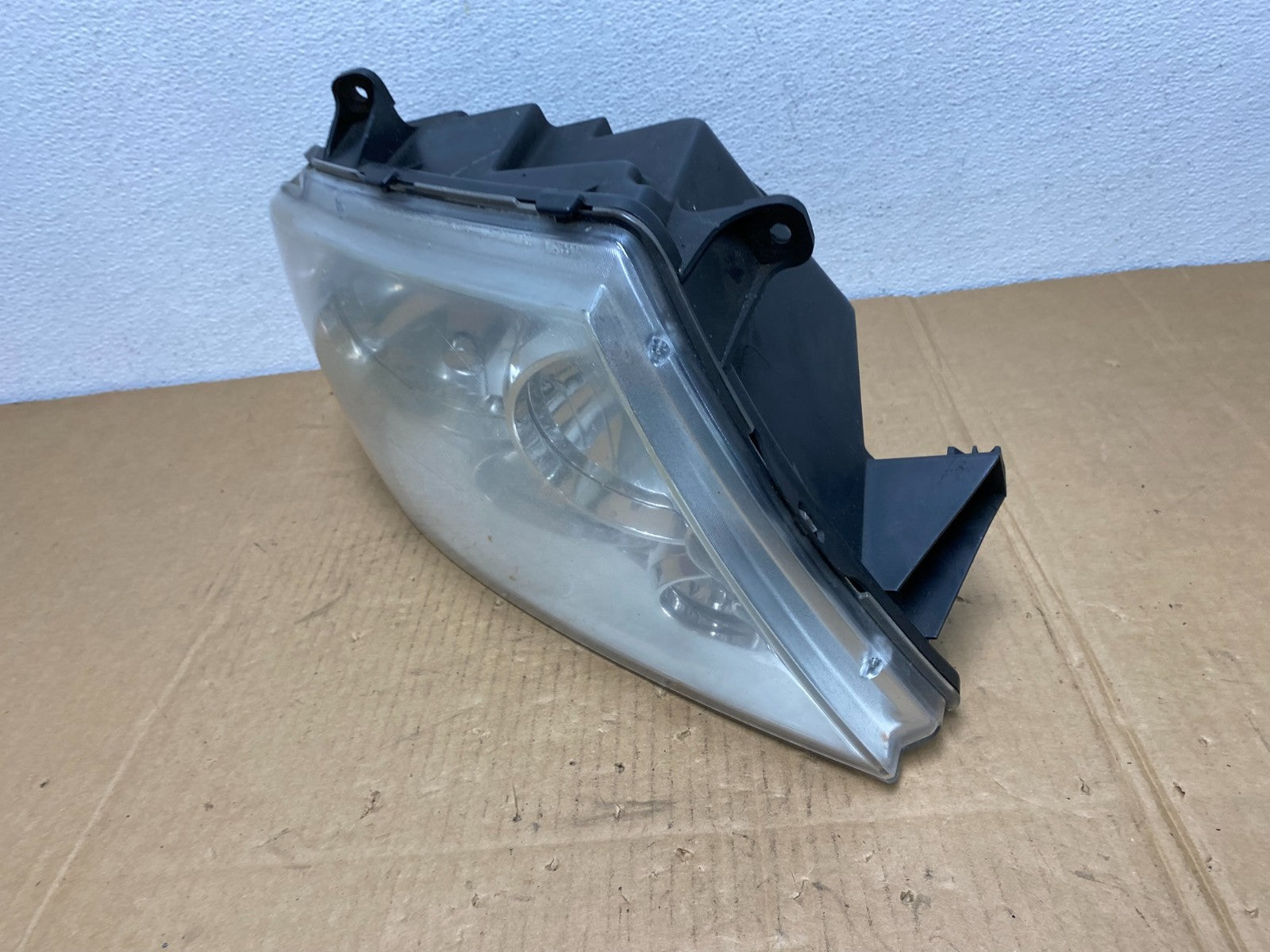 Xenon 2003-2006 Lincoln Navigator Right Passenger Side Headlight AC7559 DW1