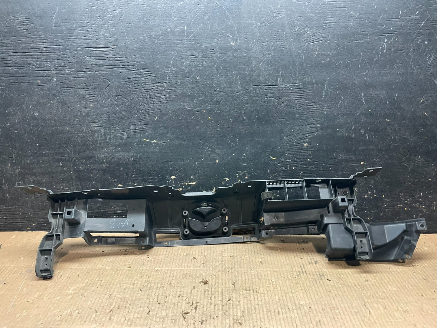2012 to 2017 Mazda 5 Front Grill Grille Y65504