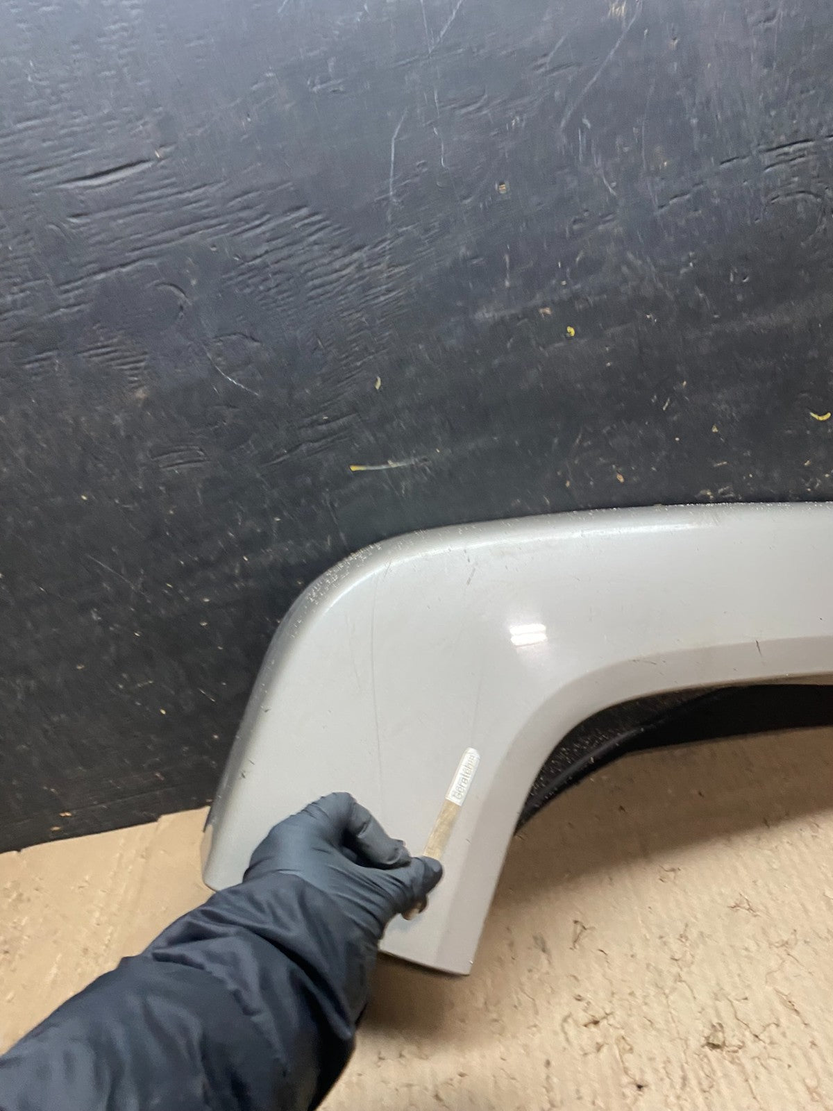 2006 to 2010 Hummer H3 Rear Right Flare Door Molding Trim X8144 DG5