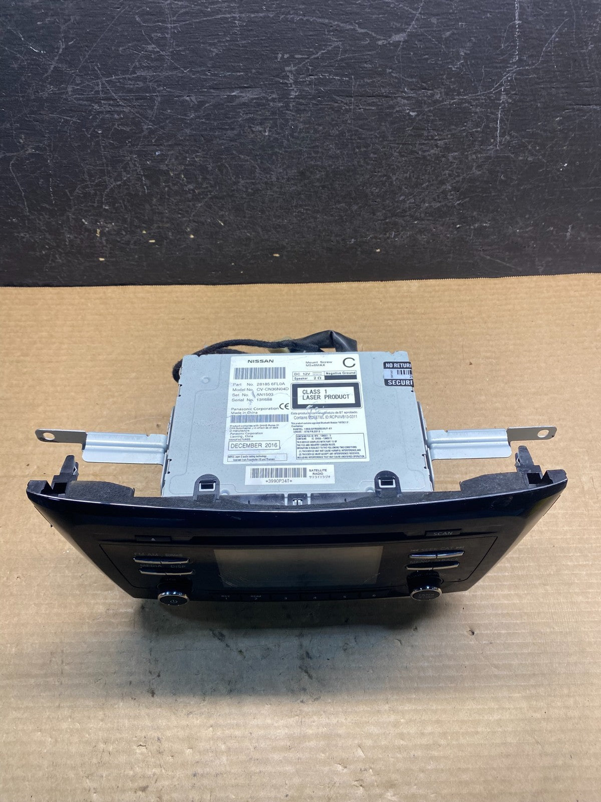 2017 to 2019 Nissan Rogue AM FM XM Radio CD Player Screen Receiver af7842 DG5