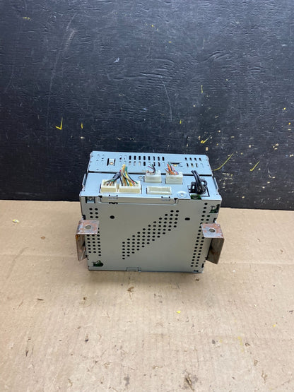 2006 - 2007 Nissan Pathfinder Radio AM/FM Receiver u4636 DG4