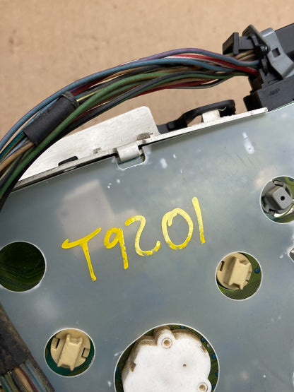 2004 to 2008 Ford E150 E250 E350 Gauge Speedometer Cluster t9201 DG7