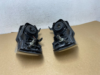 2000 to 2001 Nissan Maxima Left + Right Set Halogen Headlights AF7318 DW10