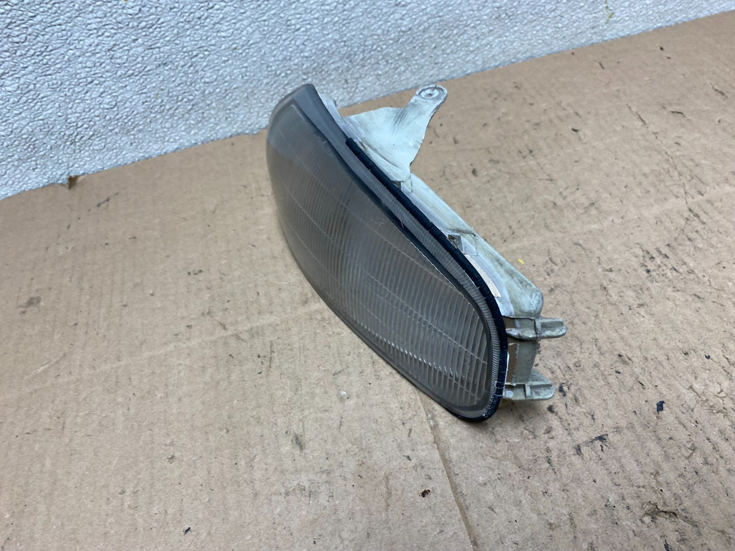 1992 to 1994 Toyota Camry Left Driver LH Side Turn Signal Oem W0890 DW1
