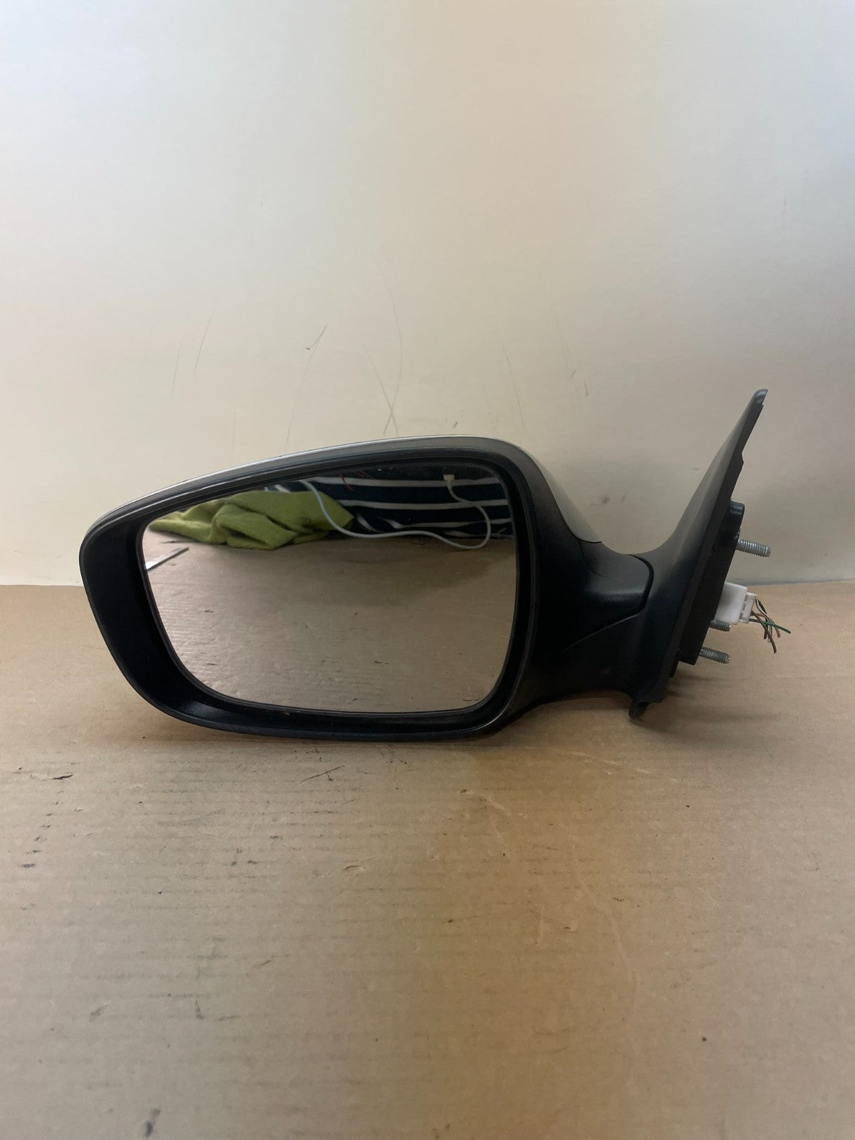2011-2015 Hyundai Elantra Left Driver View Door Mirror ah8807 DG8