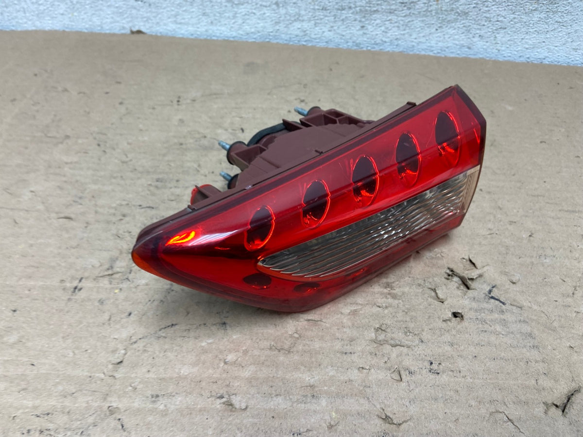 2009-2017 Infiniti FX35 FX50 QX70 Right Passenger Inner Tail Light AI1005 LK2