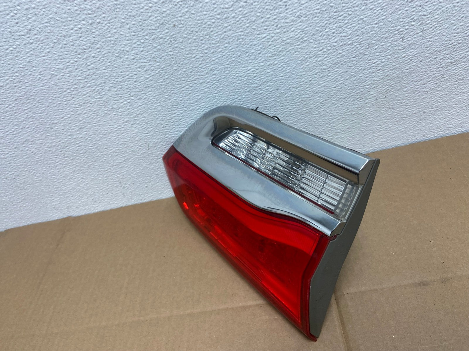 2014 - 2018 Jeep Grand Cherokee Left Driver Inner Tail Light Oem AB8016 LK1