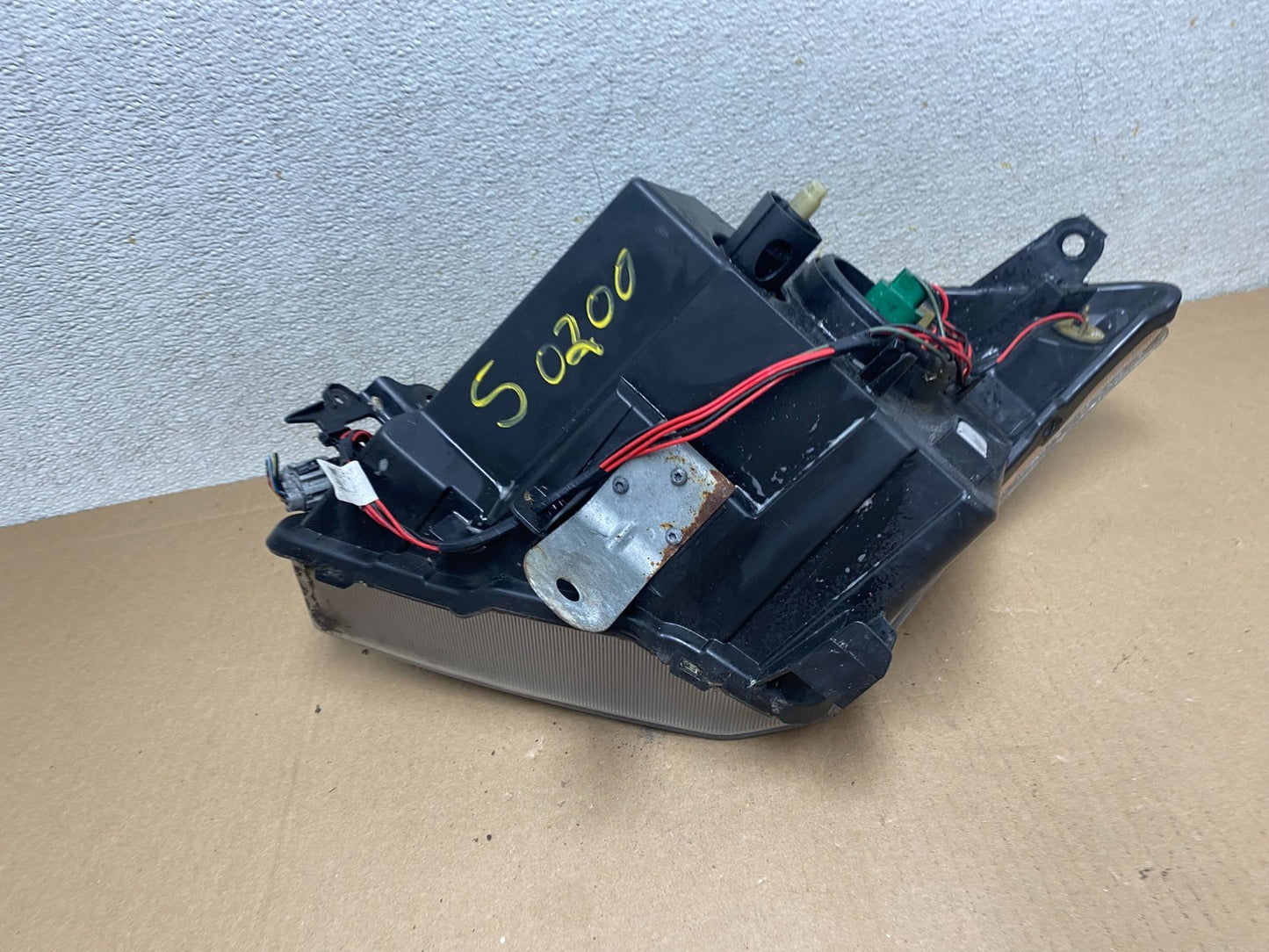 2010 2011 2012 Nissan Sentra Halogen Right Passenger RH Side Headlight S0200 DW7