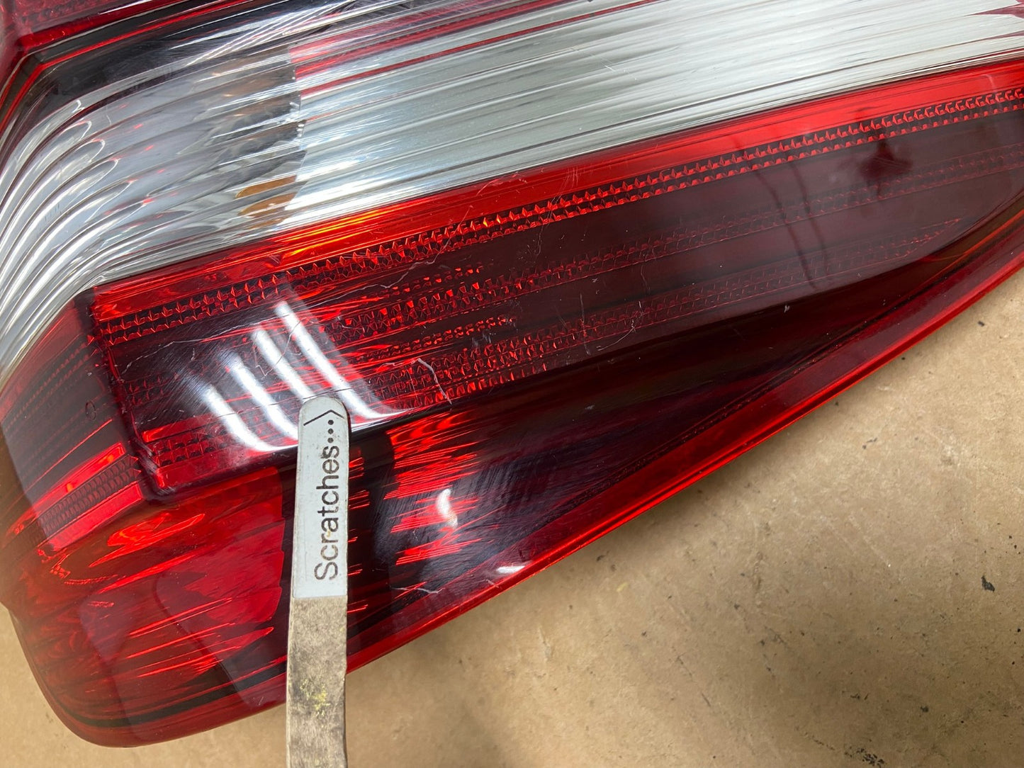 2009 to 2011 Mercedes ML350 ML-Class Left Driver Side Tail Light AE3150 LK3