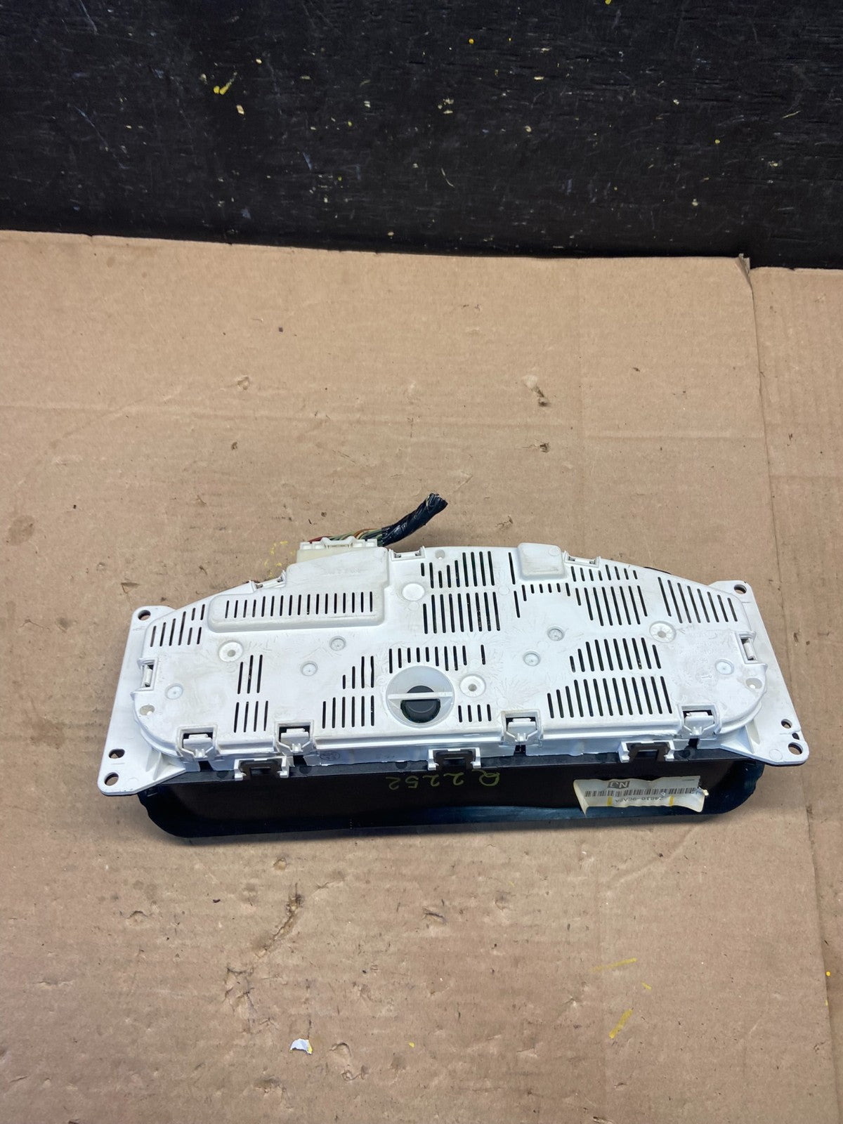 2010 to 2012 Nissan Pathfinder Speedometer Cluster Gauge q2252 DG4