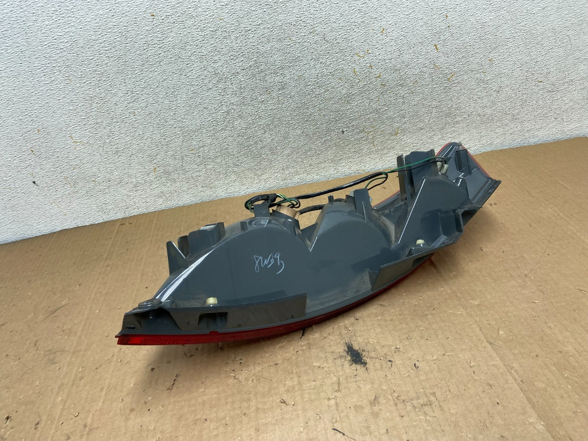 2003 2004 2005 Nissan Murano Right Passenger Rh Side Tail Light AI9064 LK4