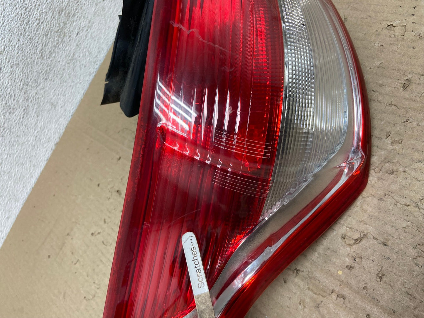 2013 to 2016 Ford Escape Left Driver LH Side Tail Light AF2852 LK3