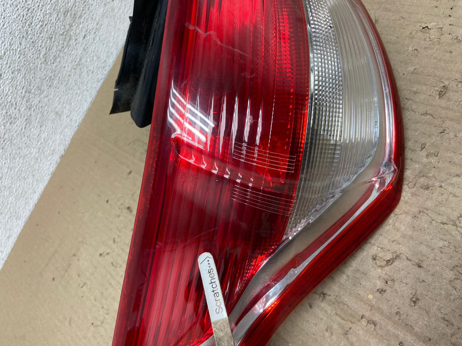 2013 to 2016 Ford Escape Left Driver LH Side Tail Light AF2852 LK3