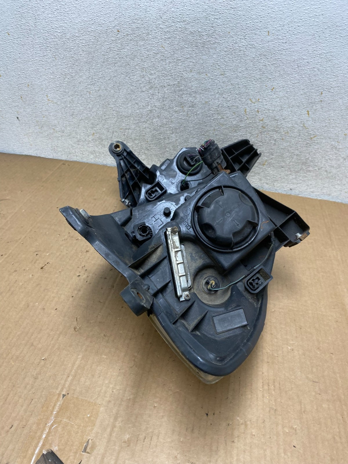2008-2012 Buick Enclave Left Driver Headlight Xenon Hid One Ballast AI8871 DW9
