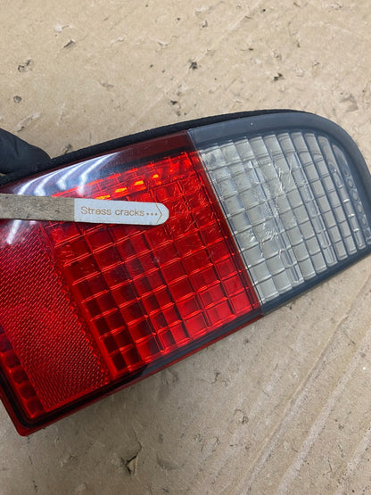 2003 2004 2005 2006 Lincoln Ls Right Passenger RH Inner Tail Light Oem T8252 DW4