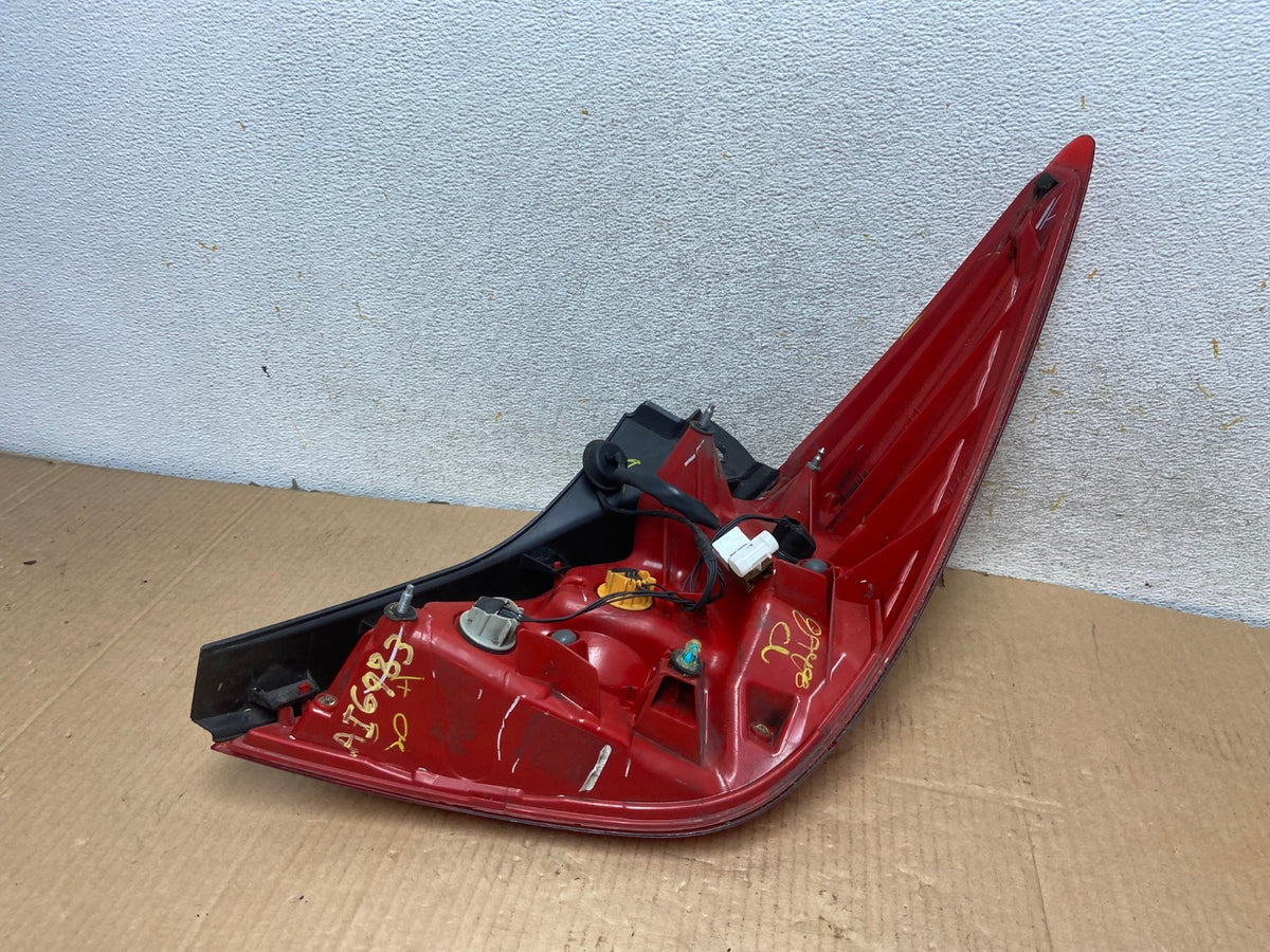 2007 - 2012 Nissan Versa Hatchback Left Driver Side Lh Tail Light AI6983 LK6