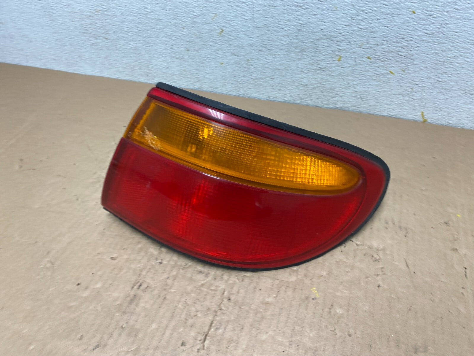 1995 to 1998 Mazda Millenia Right RH Side Tail Light Oem N1284 PS1