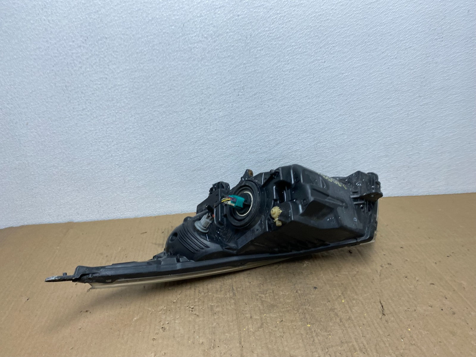 2011 to 2015 Chevrolet Cruze Halogen Right Passenger Rh Headlight Oem AB8530 DW5