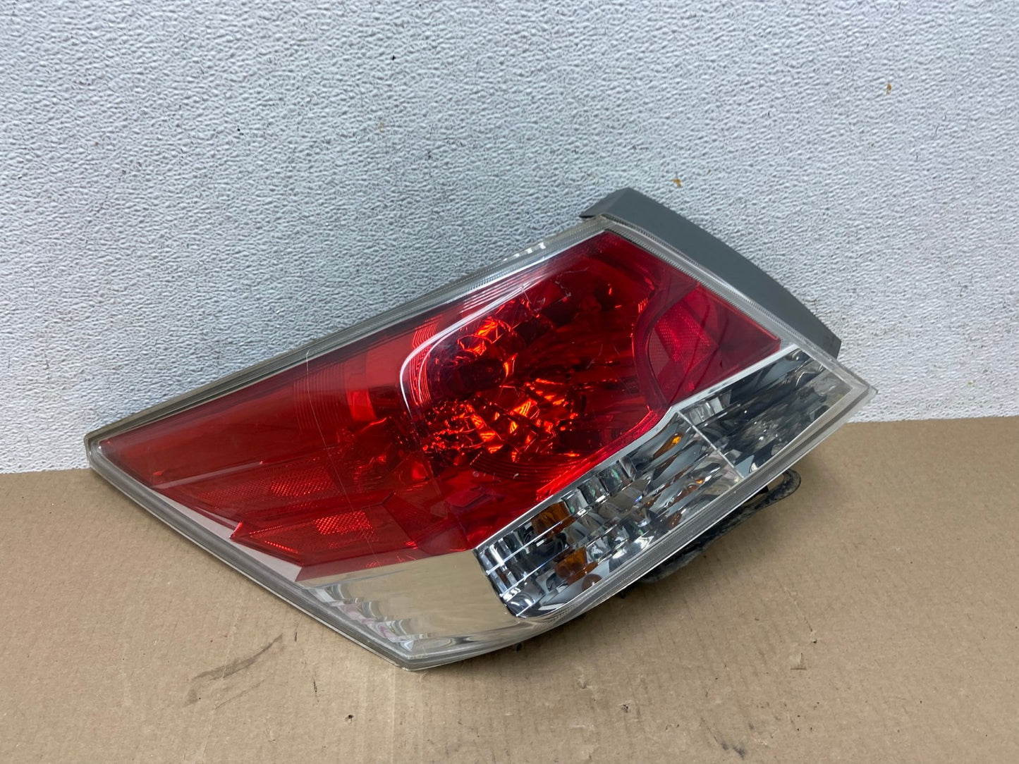 2008 to 2012 Honda Accord Sedan Tail light Left Driver LH Side AE7001 LK0
