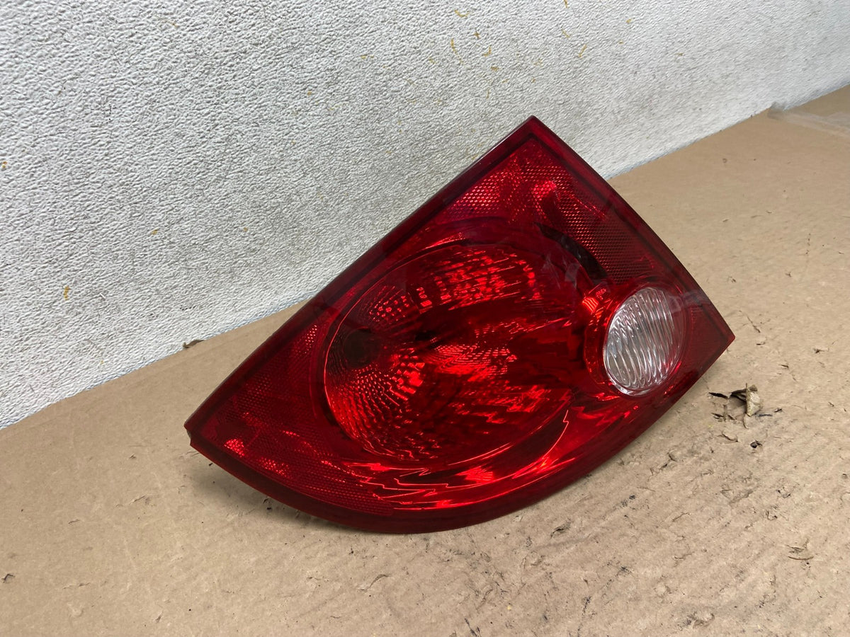 2005-2010 Chevrolet Cobalt Sedan Left Driver Side Tail Light AI1054 LK2