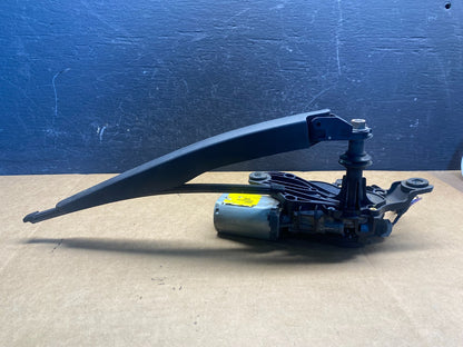2011 to 2019 Ford Explorer Rear Windshield Wiper Motor AD7456 DG3