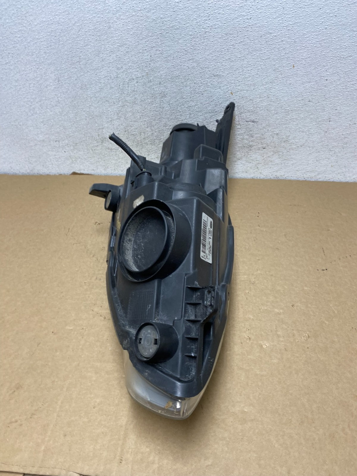 2013 to 2016 Ford C-MAX Left Driver LH Side Headlight AF7324 DW7