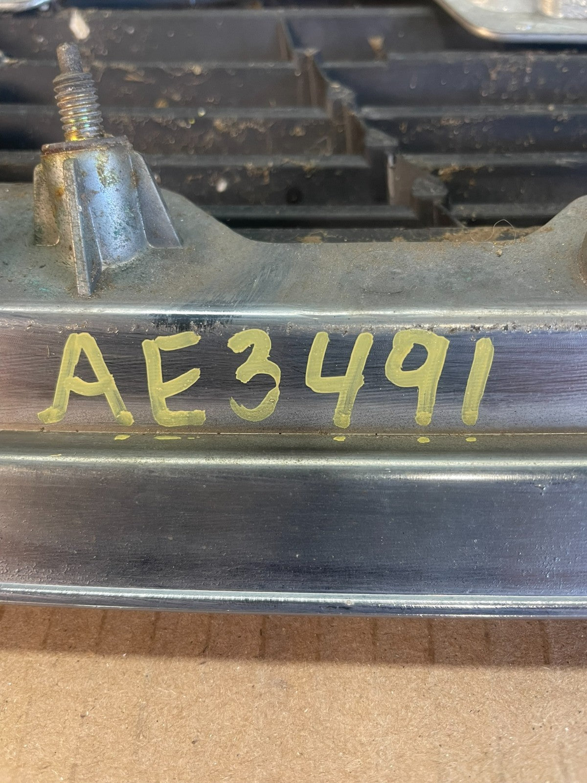 2002 2003 Mitsubishi Lancer Front Upper Radiator Grille Grill AE3491 DG5