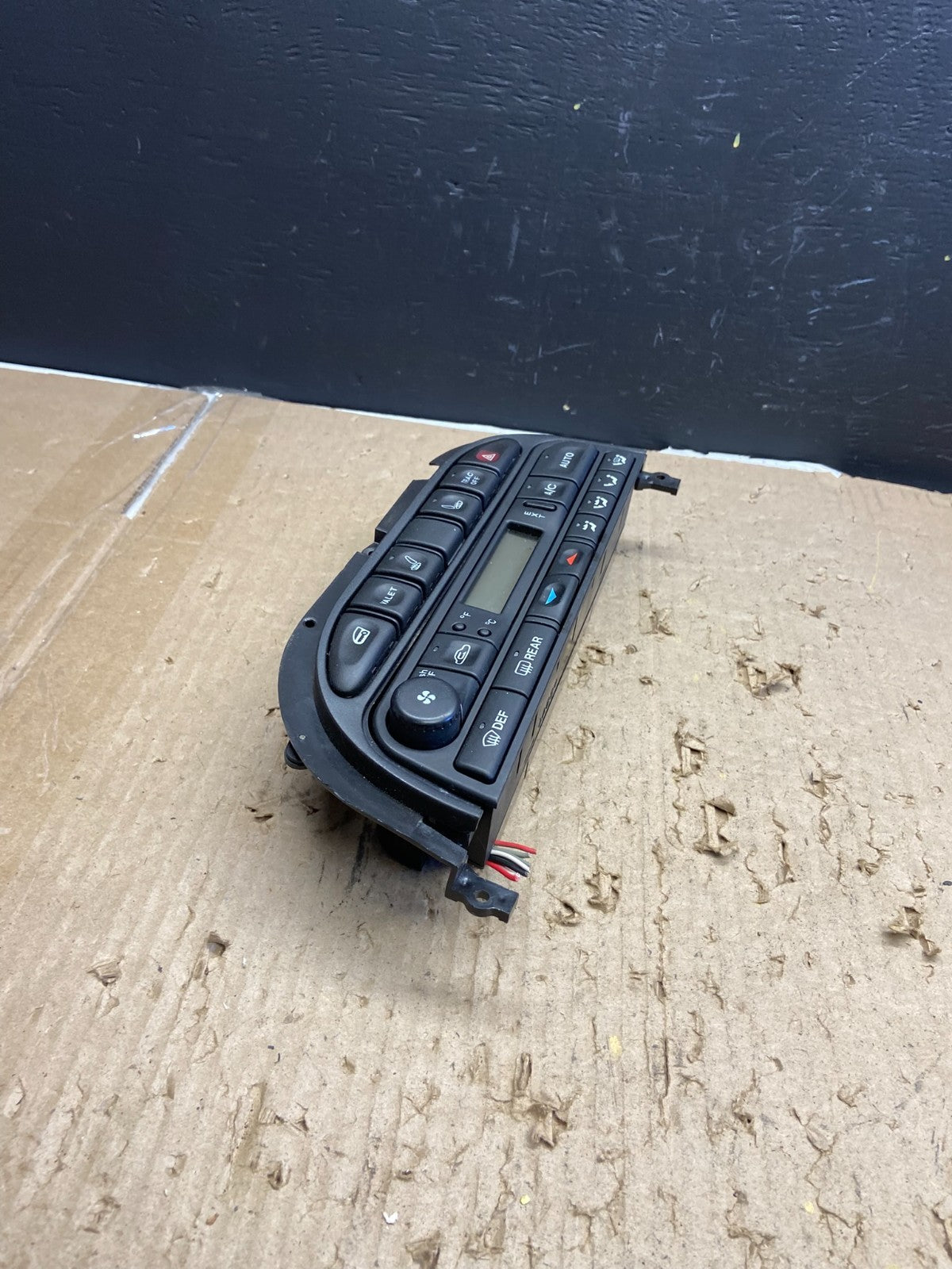 1998 to 2003 Jaguar XJ8 Climate Control Heater A/C Panel OEM AB5795 DG1