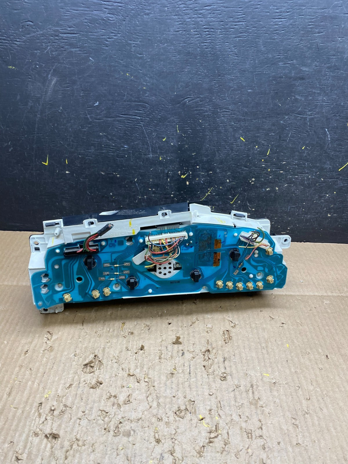 2001 - 2002 Ford Econoline E250 E350 Van Speedometer Instrument Cluster v1652 DG3