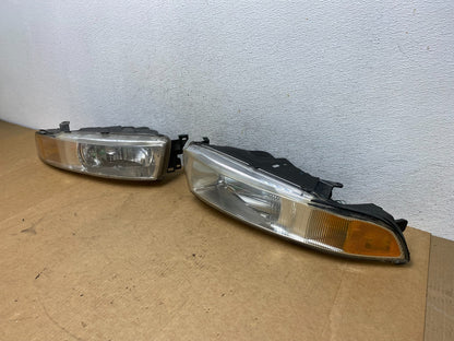 2002 to 2003 Mitsubishi Galant Left+Right Side Headlights AE3173 DW1