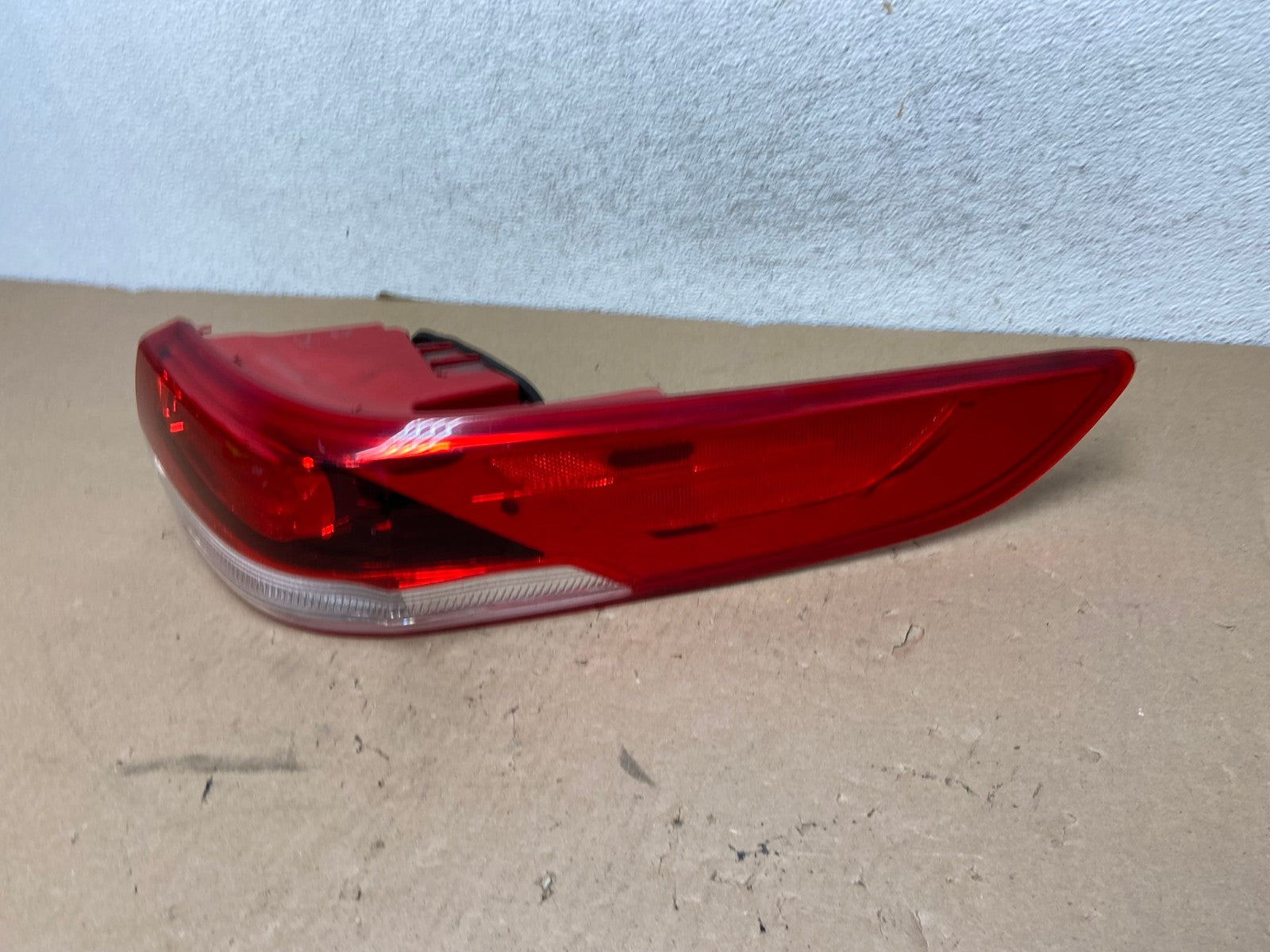2016 to 2020 Kia Optima Right Passenger RH Side Tail Light AG4117 LK1