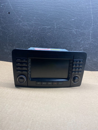 2006 2007 2008 Mercedes ML350 GL450 Radio Navigation Screen Display AE7873 DG0