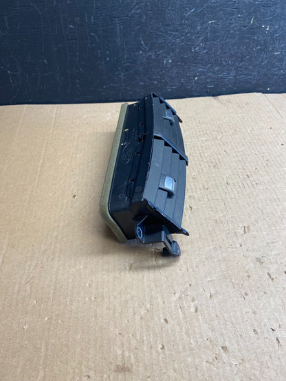 2011 to 2014 Ford Edge Center Dash Radio Panel Air Vent AE4249 DG1