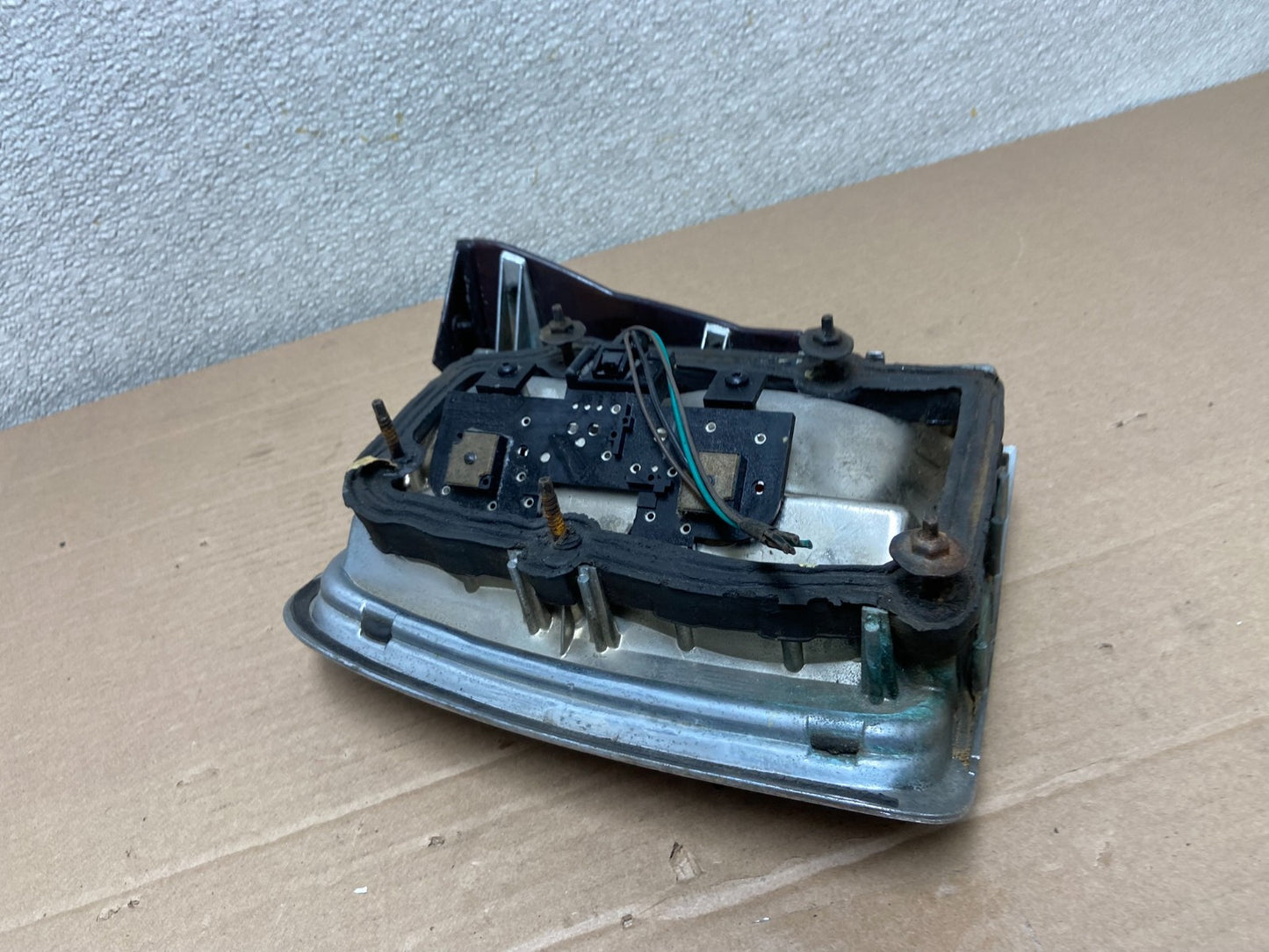 1991 - 1996 Oldsmobile 98 Ninety Eight Right Passenger RH Tail Light AA8651 DW5