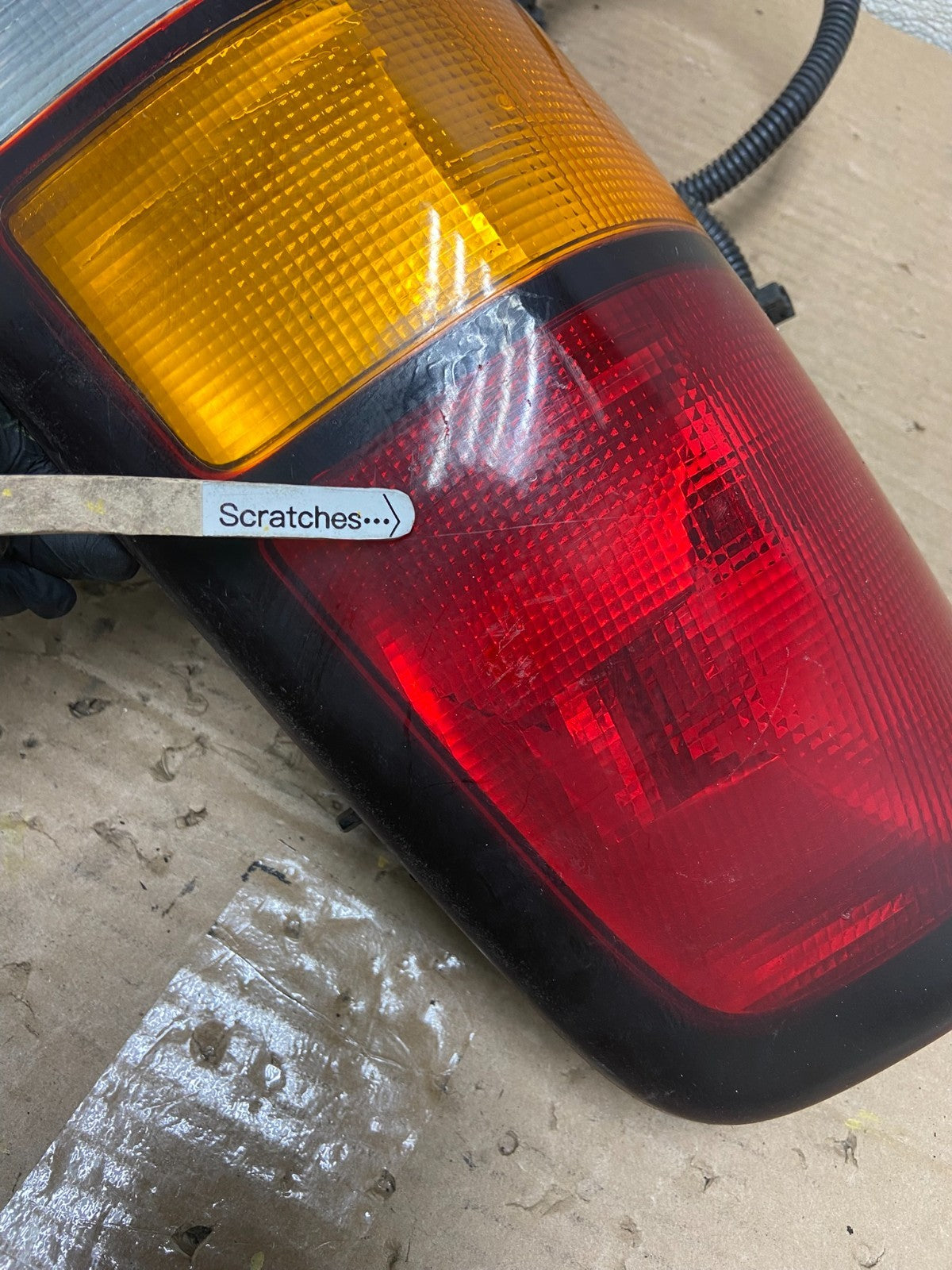 1999-2002 Chevrolet Silverado 1500 Right Passenger Side Tail Light TYC AA9431 LK3