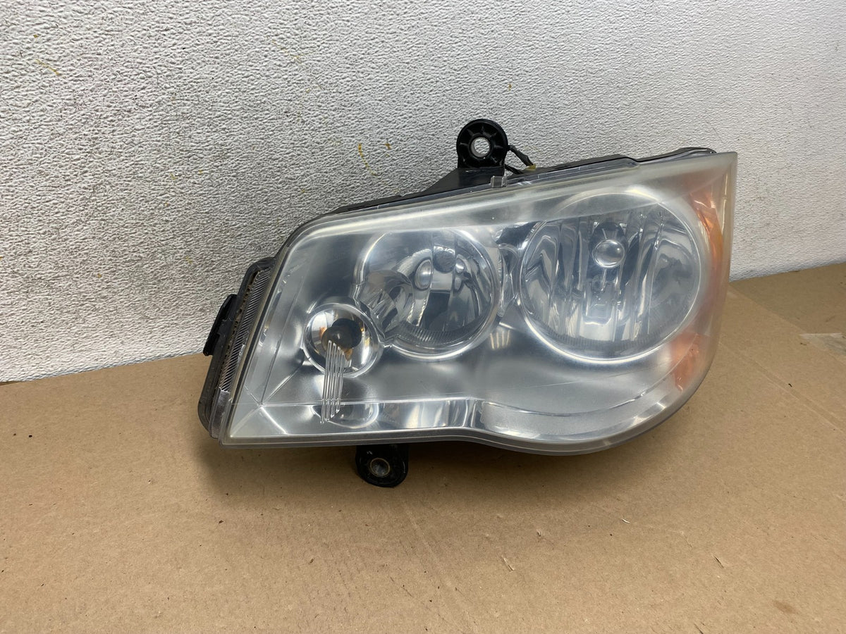 2008 to 2016 Chrysler Town and Country Left Driver Lh Side Headlight AH0888 DW1