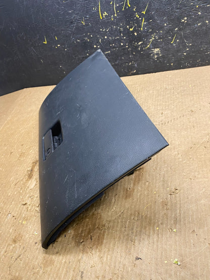 2006 to 2007 Infiniti G35 Glove Box Z71613