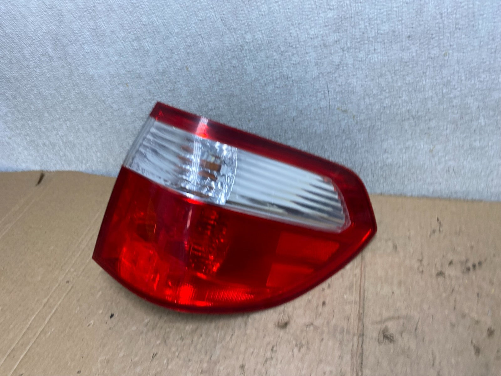 2005 2006 2007 Honda Odyssey Right Passenger RH Side Tail Light Oem V3720 DW1